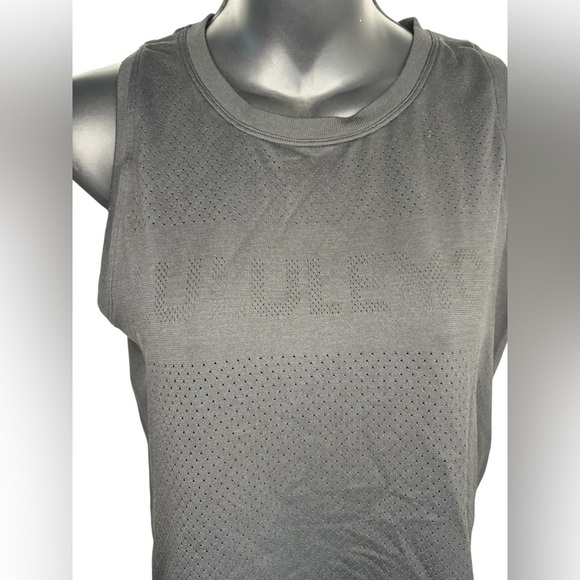 Lululemon cropped mesh muscle tank - black small preloved no flaws - Picture 2 of 7